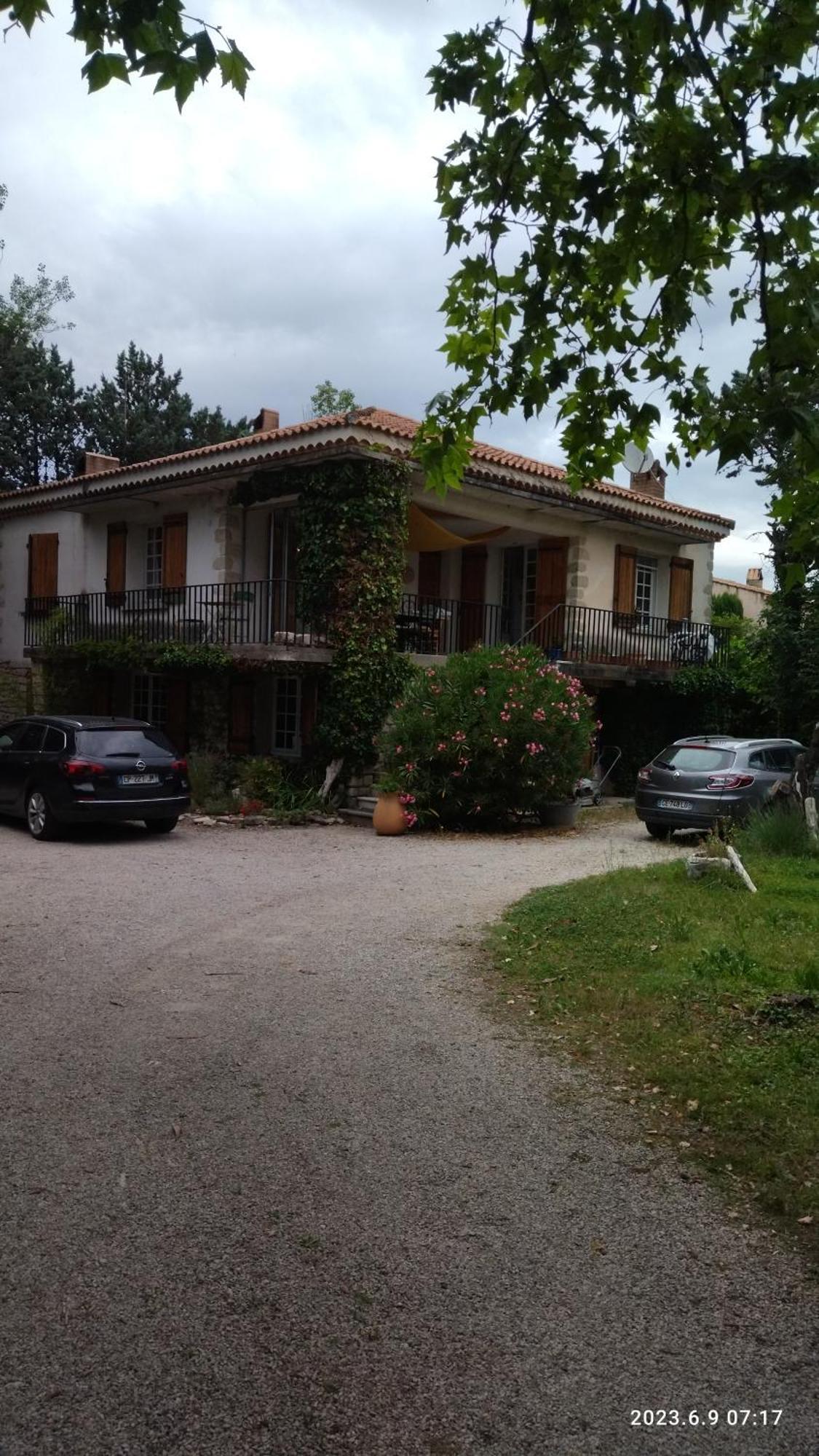 La Maison Du Bonheur Velleron Exteriör bild